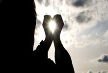 股票开户哪个app比较好:网上的股票配资怎么样-全球市场：欧美股市收跌 纳指跌近1% 国际金价续创历史新高